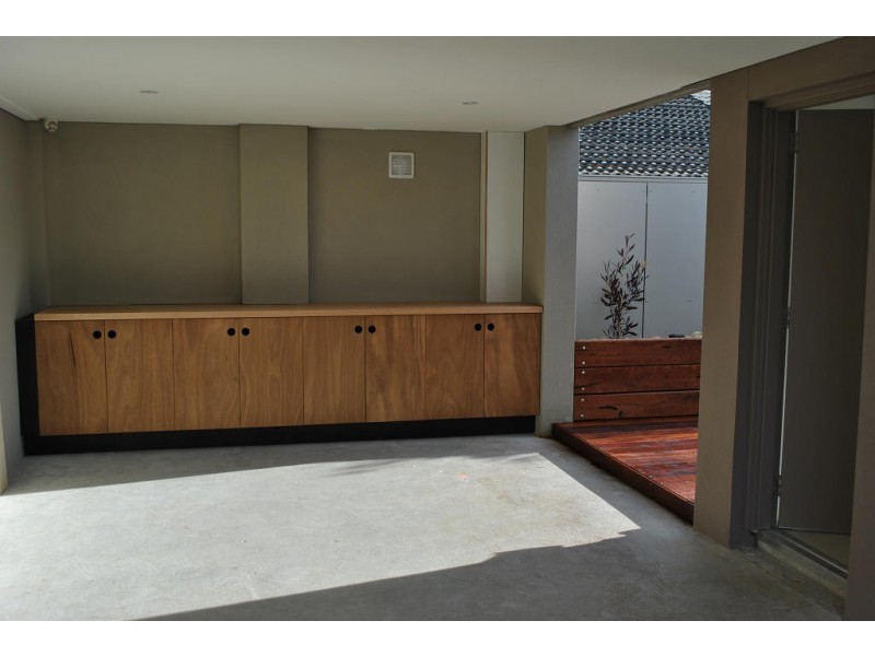 2/14 Coonara Avenue, Mount Eliza VIC 3930