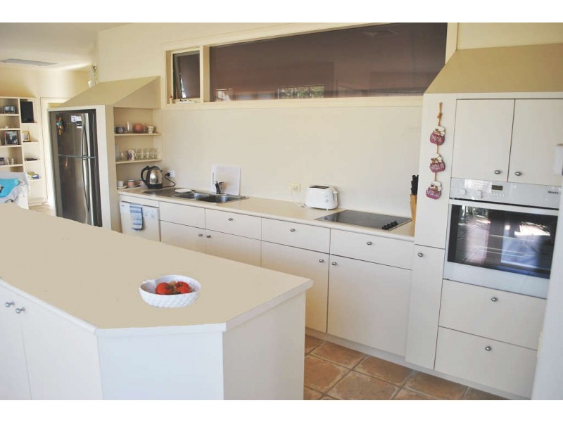 8 Woodlyn Close, Mount Eliza VIC 3930