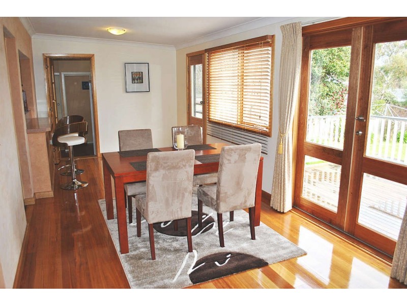 18 Ithaca Road, Frankston South VIC 3199