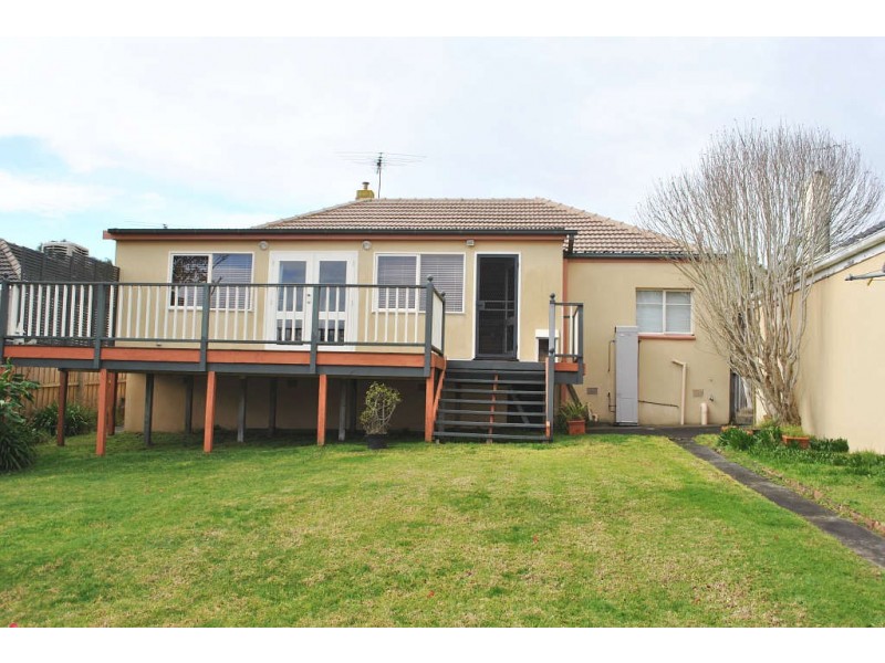 18 Ithaca Road, Frankston South VIC 3199