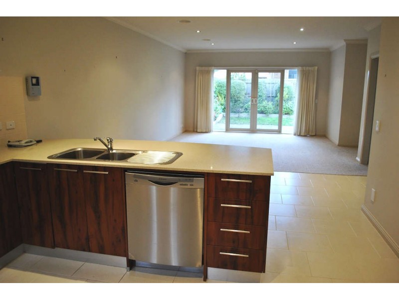 16 Dalsten Grove, Mount Eliza VIC 3930