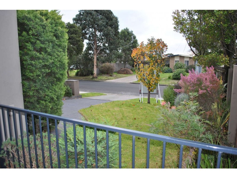 16 Dalsten Grove, Mount Eliza VIC 3930