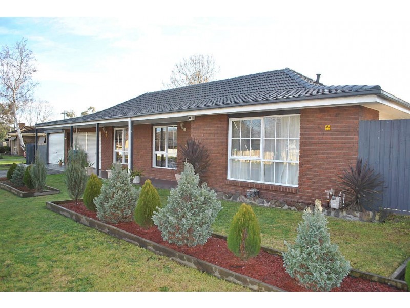 41 Houlder Avenue, Junction Village VIC 3977