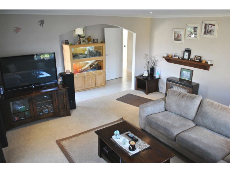 41 Houlder Avenue, Junction Village VIC 3977