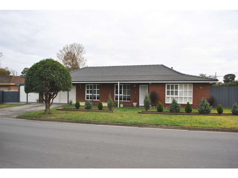 41 Houlder Avenue, Junction Village VIC 3977