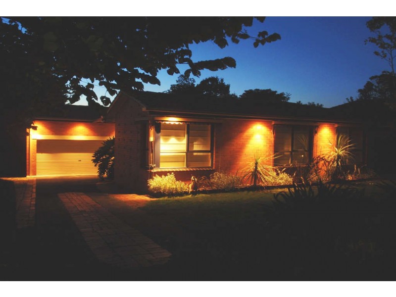 21 McComb Boulevard, Frankston South VIC 3199