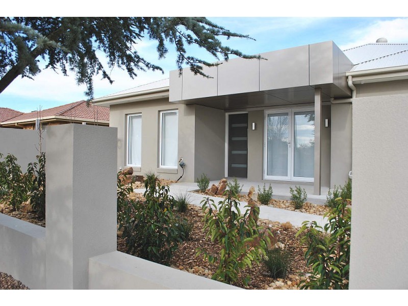 1/14 Coonara Avenue, Mount Eliza VIC 3930