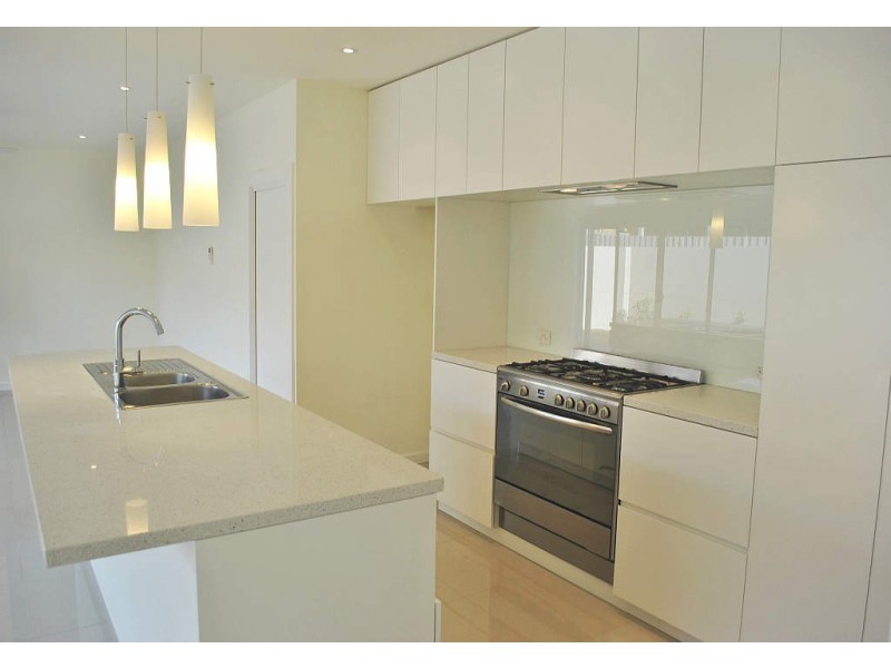 1/14 Coonara Avenue, Mount Eliza VIC 3930