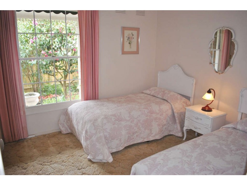 2 Orca Street, Mount Eliza VIC 3930