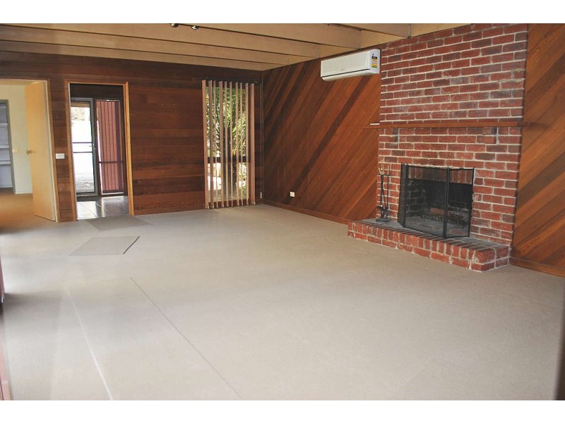 8 Summerhill Crescent, Mount Eliza VIC 3930