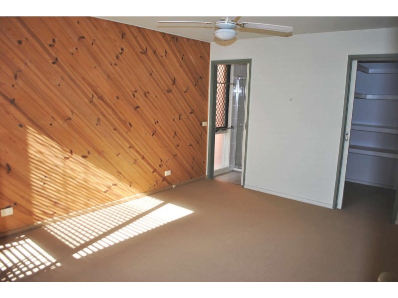 8 Summerhill Crescent, Mount Eliza VIC 3930