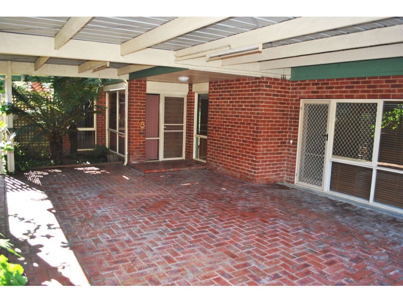 8 Summerhill Crescent, Mount Eliza VIC 3930