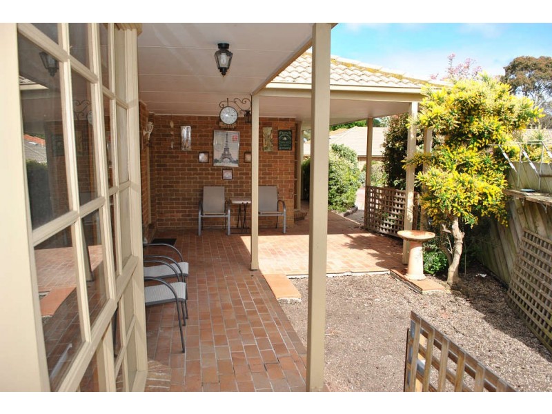 3/4 Roy Court, Mount Eliza VIC 3930