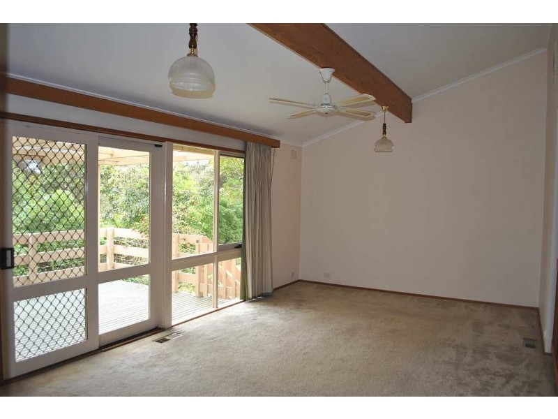 25 Wimborne Avenue, Mount Eliza VIC 3930