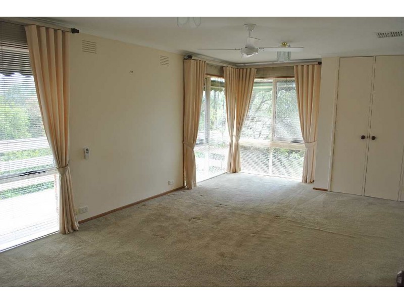 25 Wimborne Avenue, Mount Eliza VIC 3930
