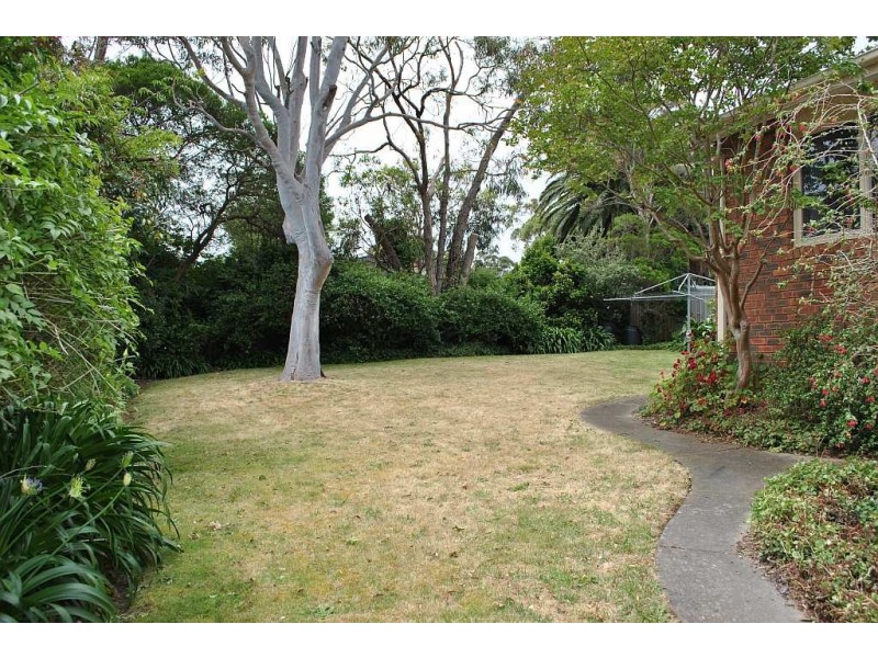 25 Wimborne Avenue, Mount Eliza VIC 3930