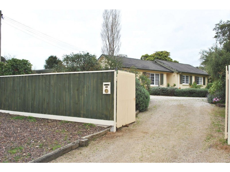 11 Redbourne Avenue, Mount Eliza VIC 3930