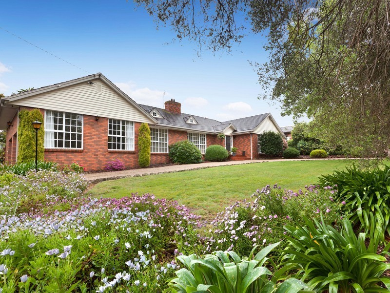 20 Bright Crescent, Mount Eliza VIC 3930