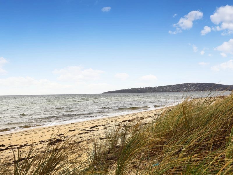 16 Marine Drive, Safety Beach VIC 3936