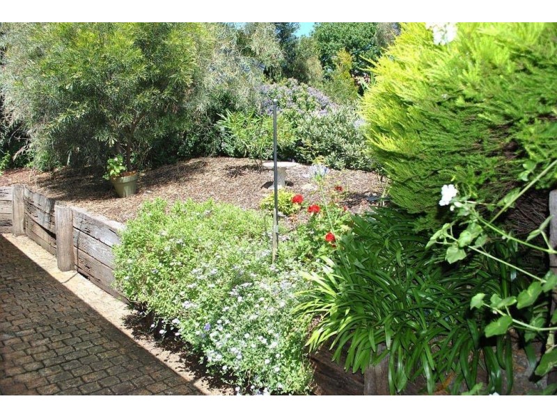 29 Mountain View Road, Mount Eliza VIC 3930