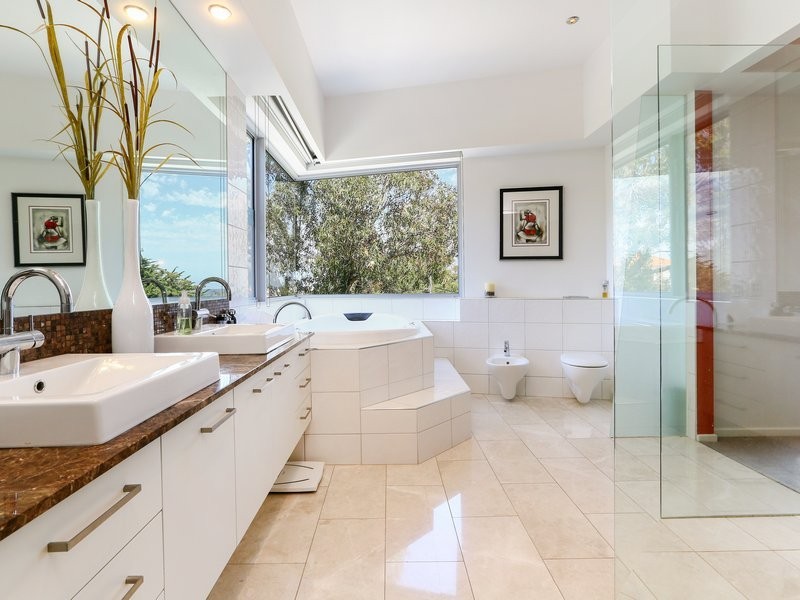 36 Jacksons Road, Mount Eliza VIC 3930