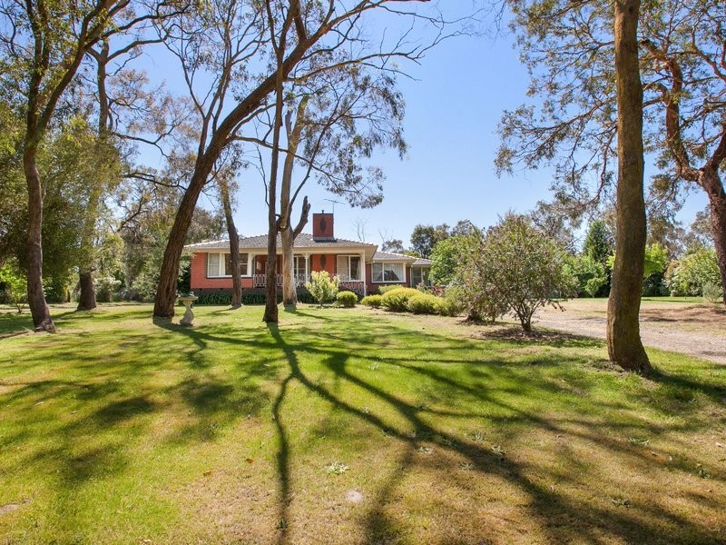 11-13 Allison Road, Mount Eliza VIC 3930