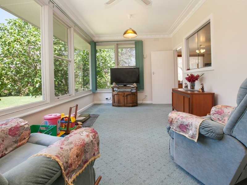 11-13 Allison Road, Mount Eliza VIC 3930