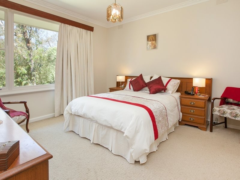 11-13 Allison Road, Mount Eliza VIC 3930