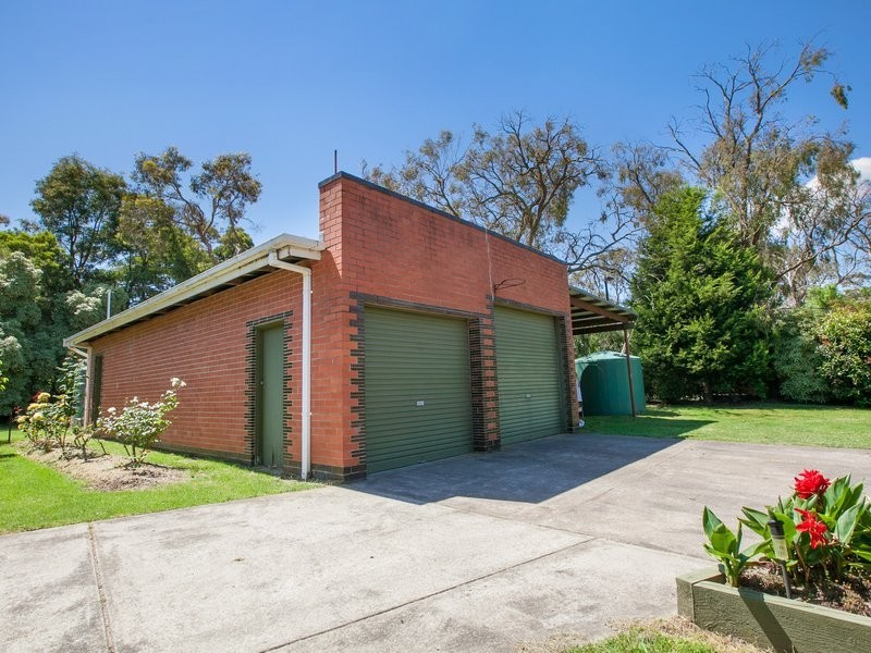 11-13 Allison Road, Mount Eliza VIC 3930