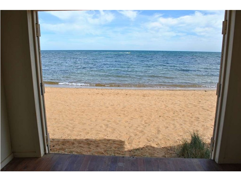 14 Beach Box – Earimil North Beach, Mount Eliza VIC 3930