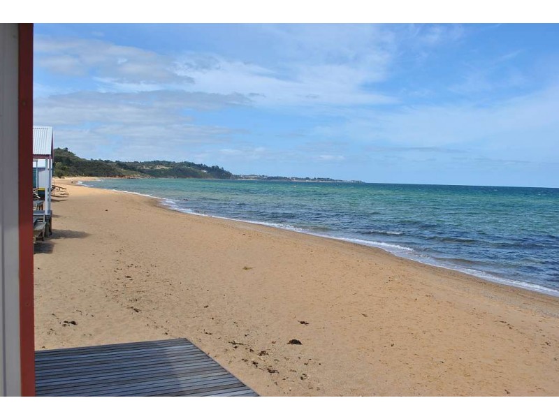 37 Beach Box, Moondah Beach, Mount Eliza VIC 3930