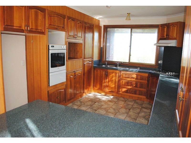 4 Matong Road, Mount Eliza VIC 3930