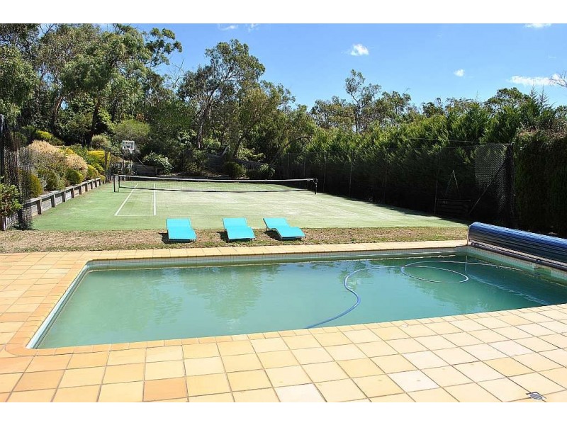 11 Jamesbrad Court, Mount Eliza VIC 3930