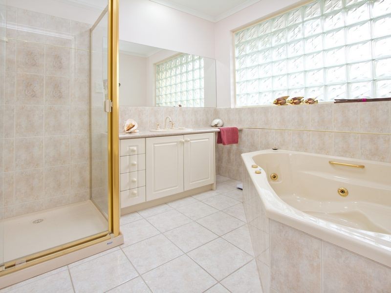 7 Redbourne Avenue, Mount Eliza VIC 3930