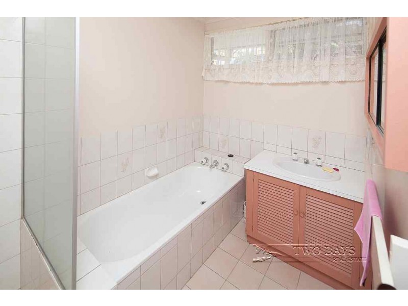 161-163 Wooralla Drive, Mount Eliza VIC 3930
