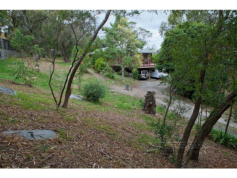 161-163 Wooralla Drive, Mount Eliza VIC 3930