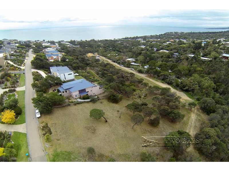 8 Rockleigh Drive, Mount Martha VIC 3934