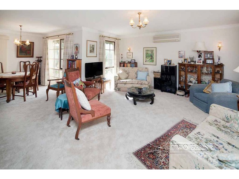 2/15 Dalsten Grove, Mount Eliza VIC 3930