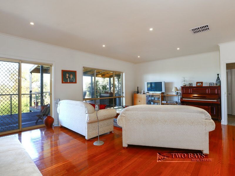 57 Two Bays Road, Mount Eliza VIC 3930