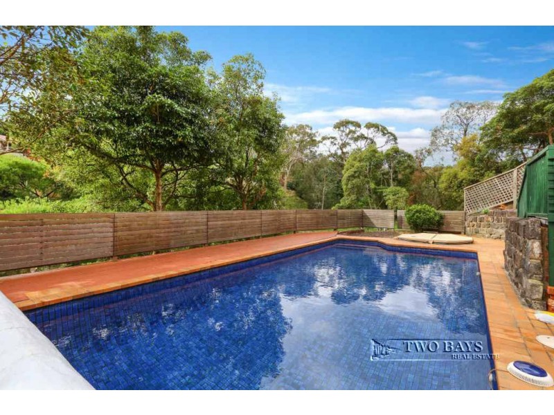 18 Berkeley Court, Mount Eliza VIC 3930