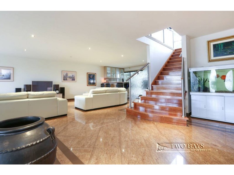 6 Tourello Road, Mount Eliza VIC 3930