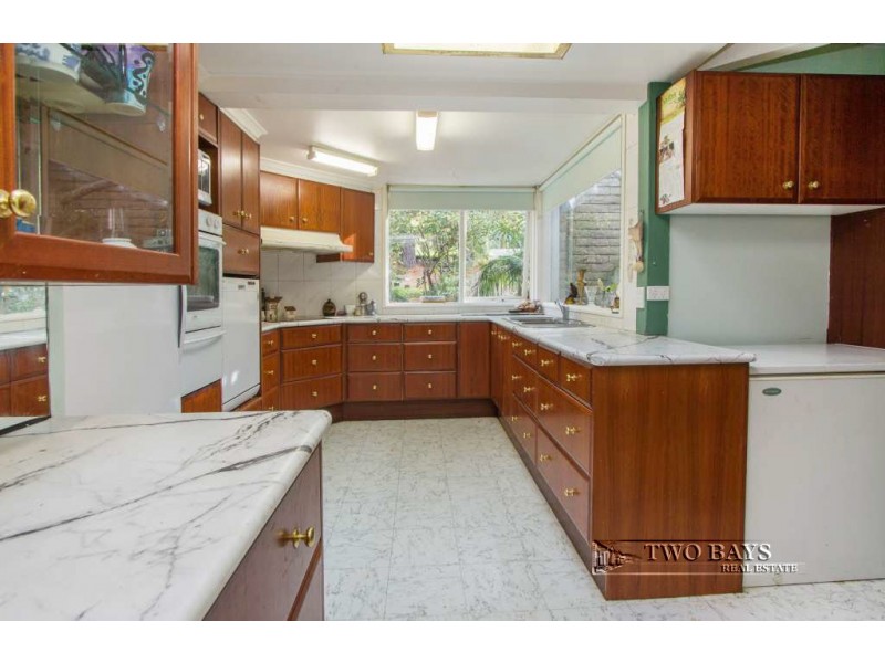 7 Two Bays Road, Mount Eliza VIC 3930