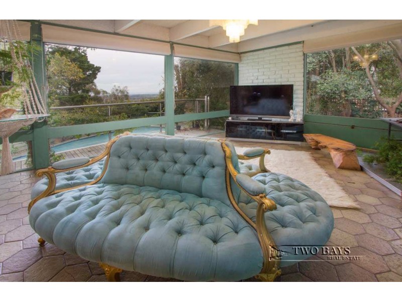 7 Two Bays Road, Mount Eliza VIC 3930