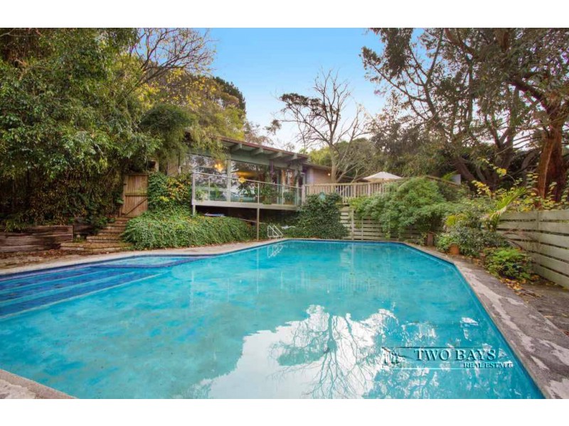 7 Two Bays Road, Mount Eliza VIC 3930