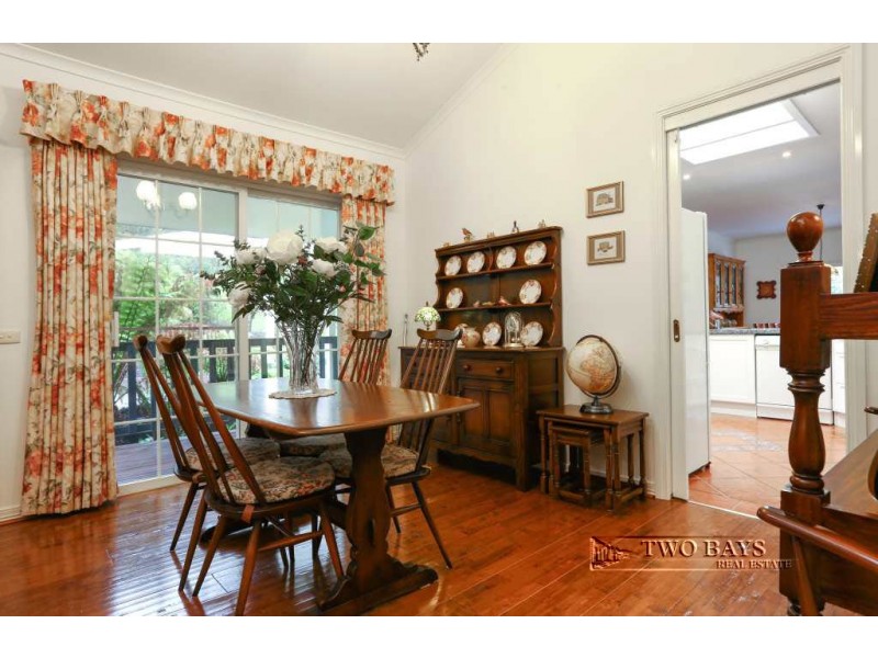 33-35 Eumeralla Grove, Mount Eliza VIC 3930