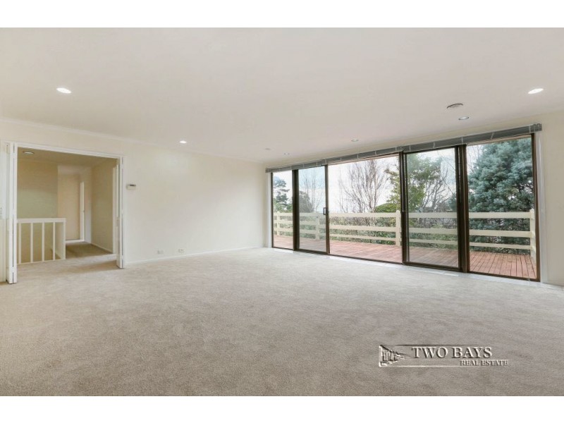 33 Koornalla Crescent, Mount Eliza VIC 3930