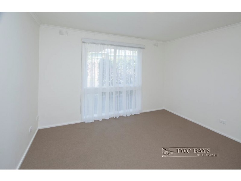 2/9 Leicester Avenue, Mount Eliza VIC 3930