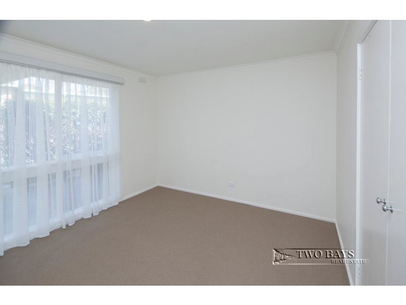 2/9 Leicester Avenue, Mount Eliza VIC 3930