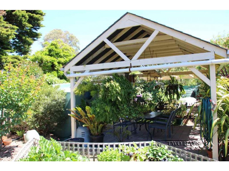 12 Wiringa Crescent, Mount Eliza VIC 3930