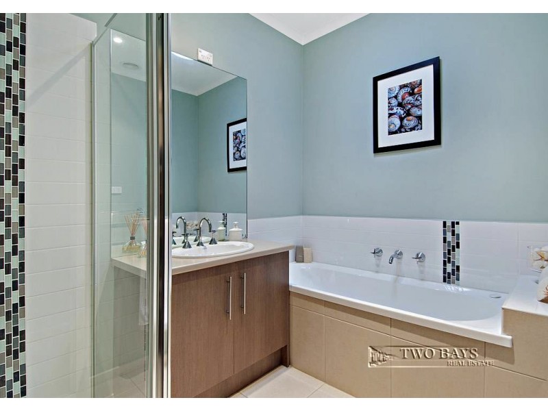 2/23 Picnic Street, Frankston South VIC 3199